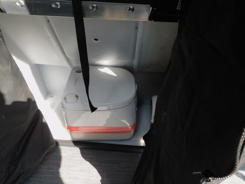 27' 2023 Aqua Patio 275 CBE