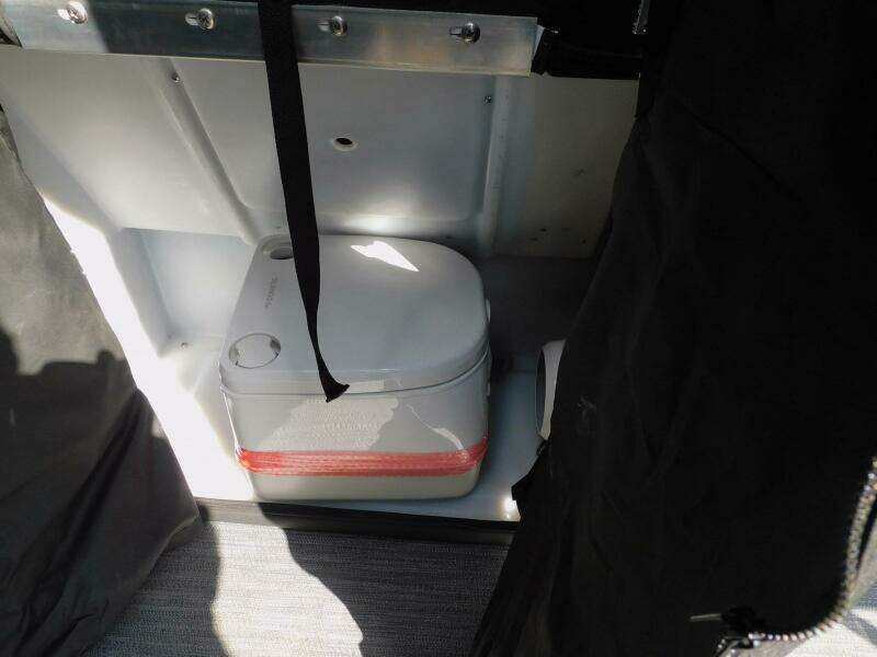 27ft Aqua Patio Yacht For Sale