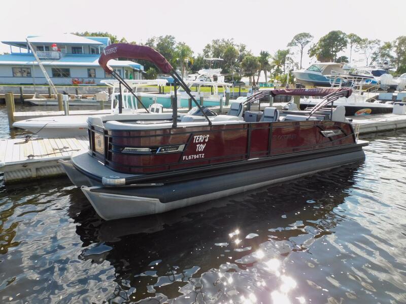 27' 2023 Aqua Patio 275 CBE