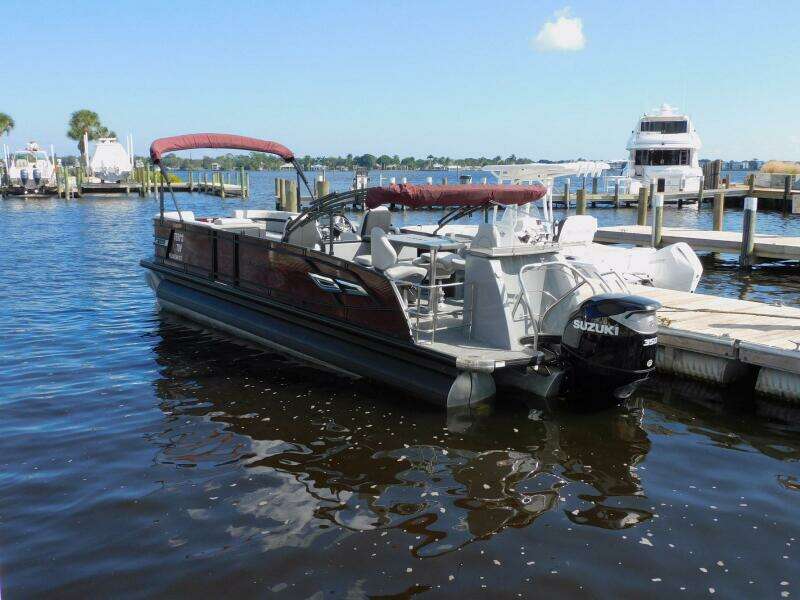 27ft Aqua Patio Yacht For Sale