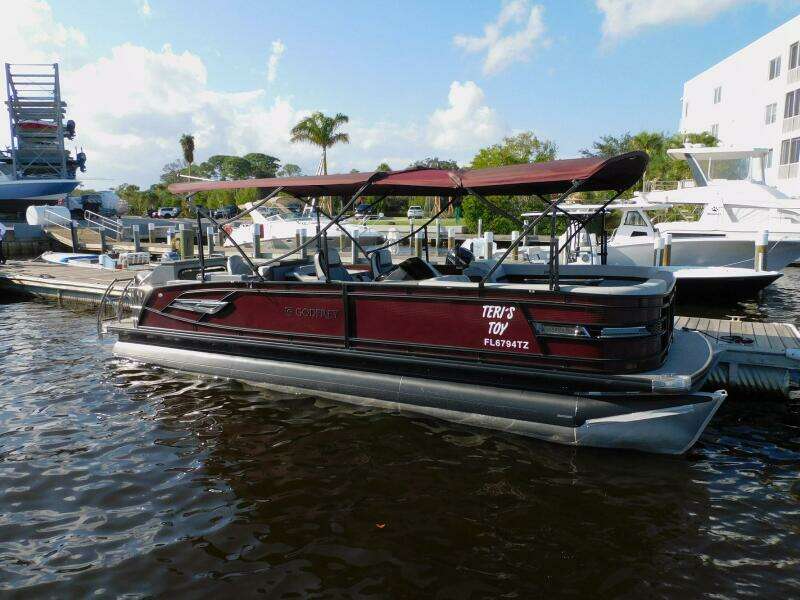 27ft Aqua Patio Yacht For Sale