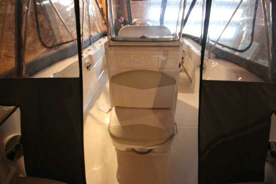 20ft Robalo Yacht For Sale