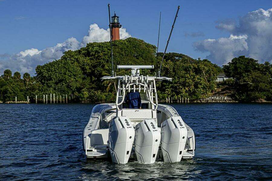 QUEST 39ft Yellowfin Yacht For Sale