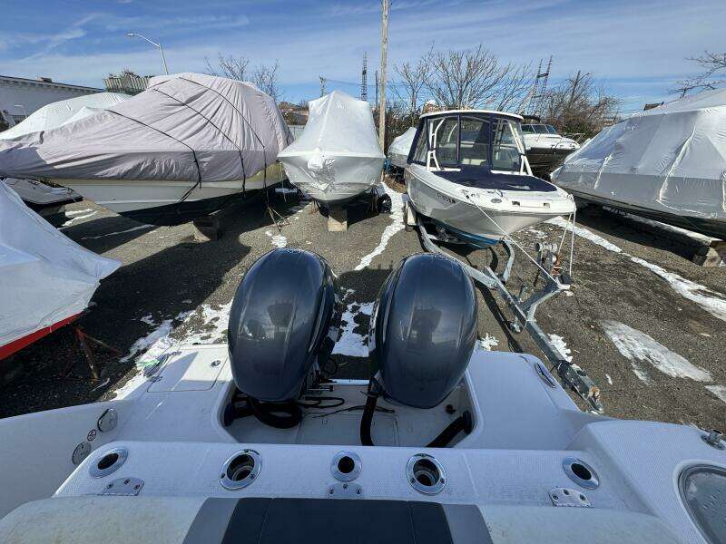 27ft Robalo Yacht For Sale