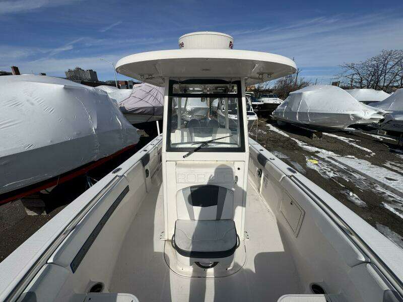 27ft Robalo Yacht For Sale