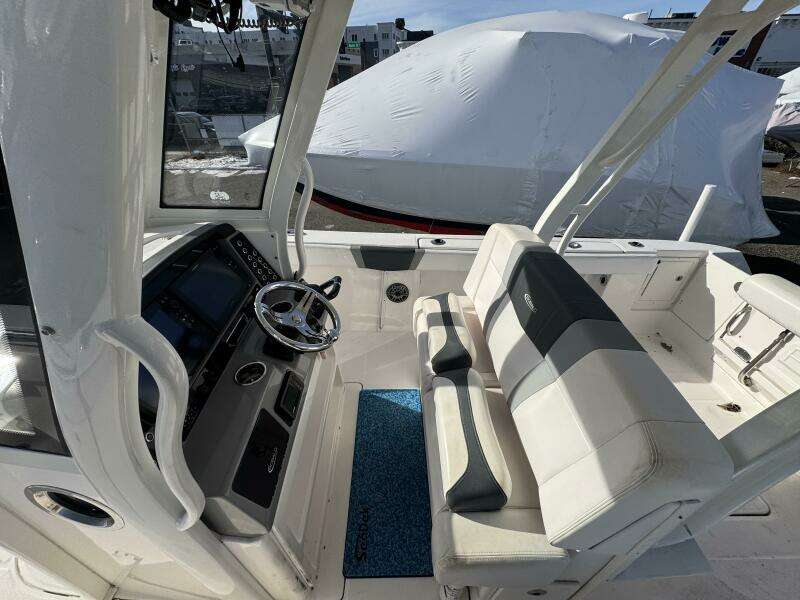 27ft Robalo Yacht For Sale