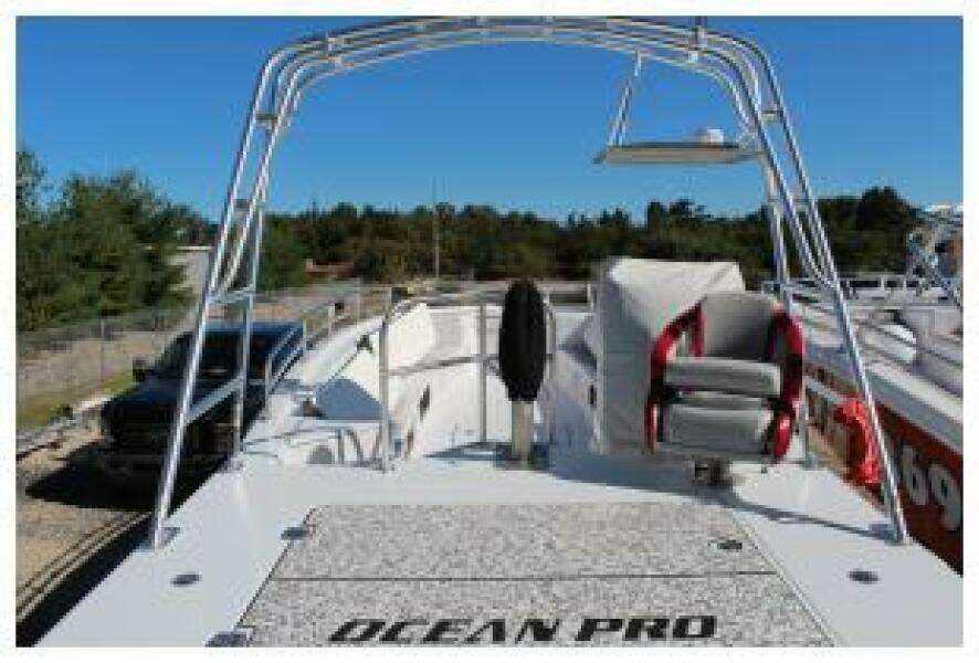 Megalodon 35ft OceanPro Yacht For Sale