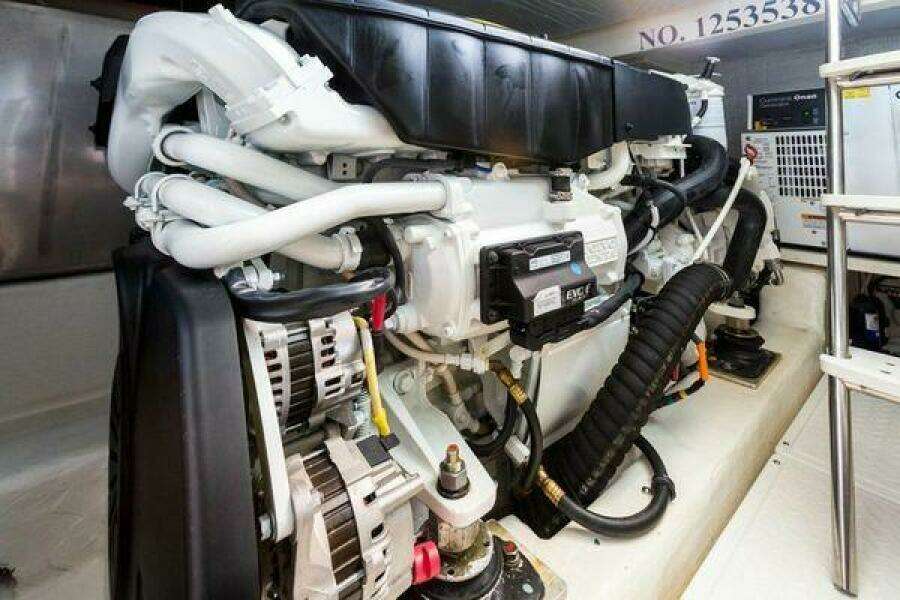 VALOR 50ft Tiara Yachts Yacht For Sale