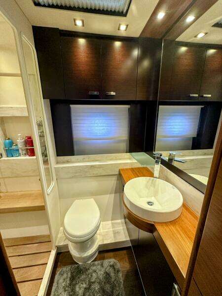 VALOR 50ft Tiara Yachts Yacht For Sale