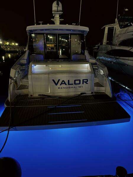 VALOR 50ft Tiara Yachts Yacht For Sale