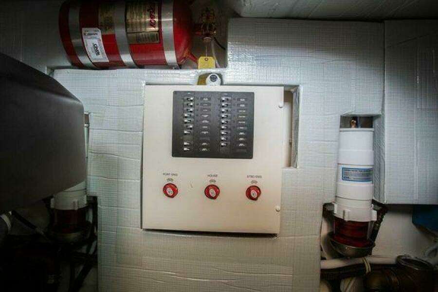 VALOR 50ft Tiara Yachts Yacht For Sale