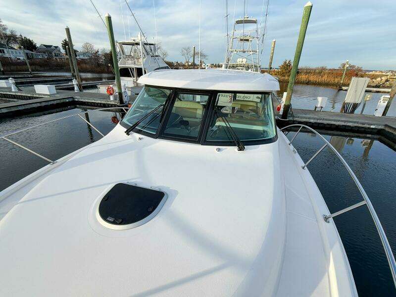 Sonder 36ft Tiara Yachts Yacht For Sale