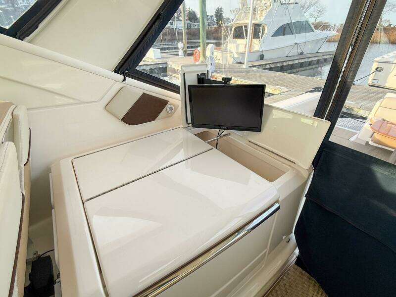 Sonder 36ft Tiara Yachts Yacht For Sale