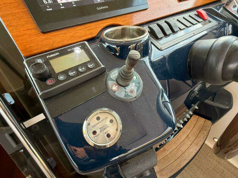 Sonder 36ft Tiara Yachts Yacht For Sale