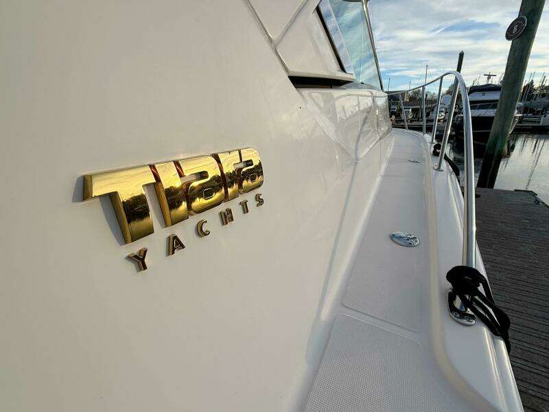 Sonder 36ft Tiara Yachts Yacht For Sale