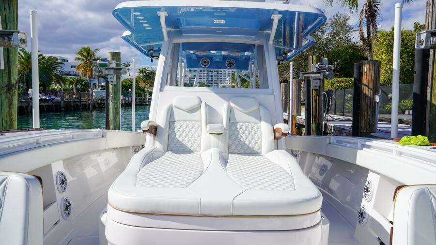 43ft Invincible Yacht For Sale