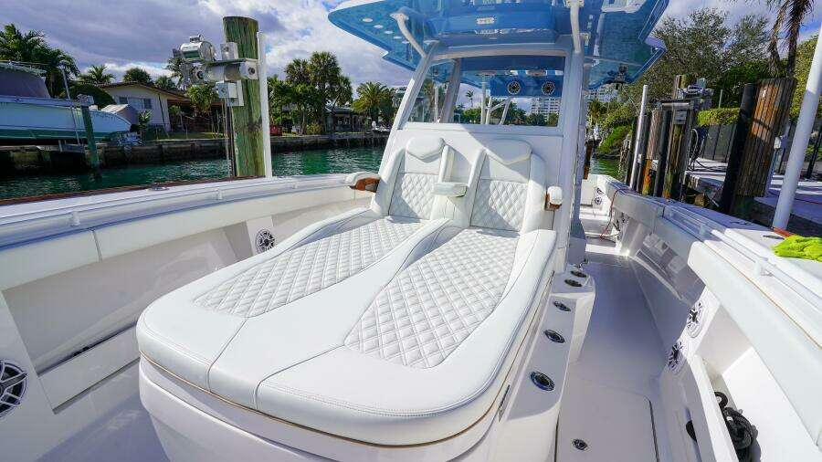 43ft Invincible Yacht For Sale