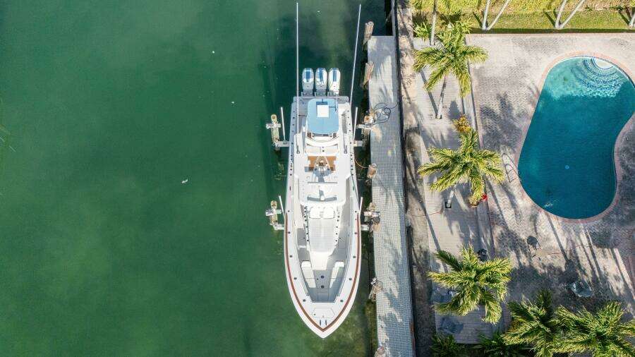 43ft Invincible Yacht For Sale