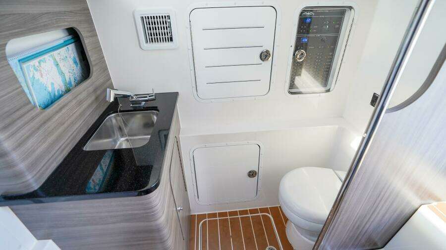 43ft Invincible Yacht For Sale