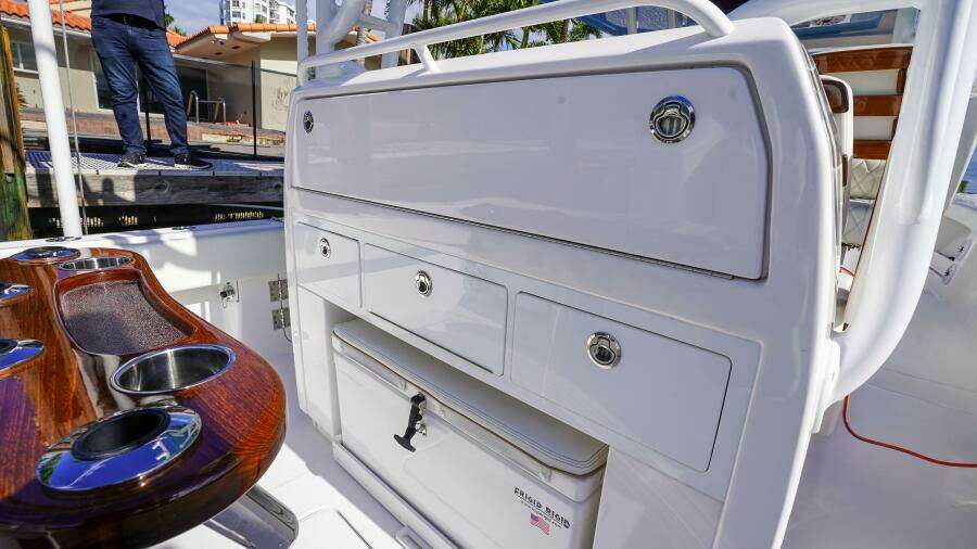 43ft Invincible Yacht For Sale