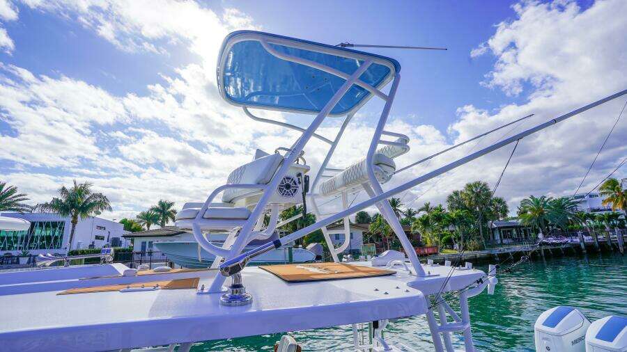 43ft Invincible Yacht For Sale