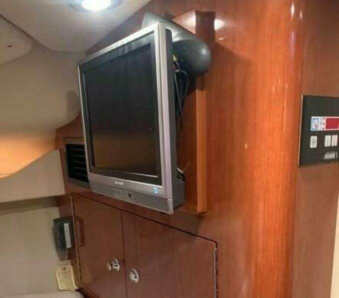 31ft Regal Yacht For Sale