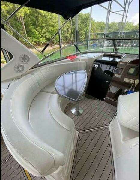 31ft Regal Yacht For Sale