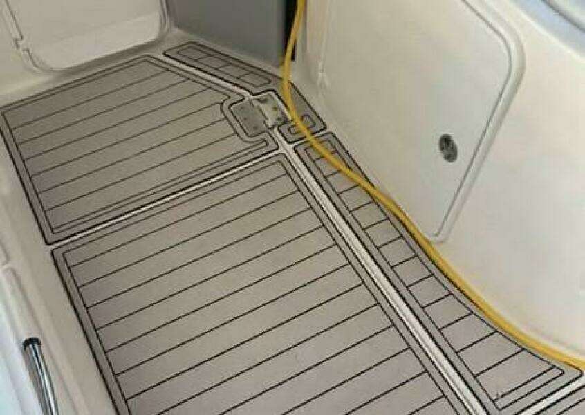 31ft Regal Yacht For Sale