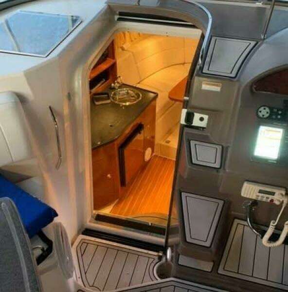 31ft Regal Yacht For Sale