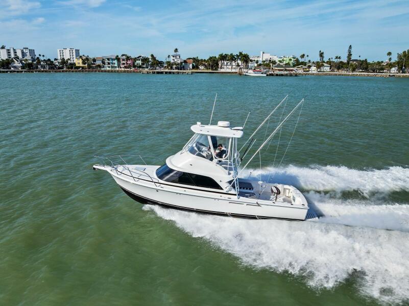 35' 2017 Bertram 35 Flybridge