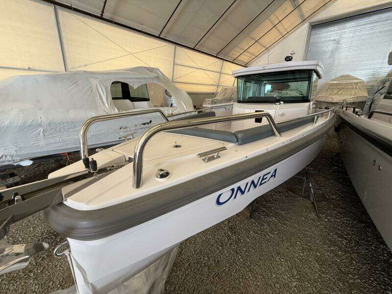 ONNEA 30ft Axopar Yacht For Sale