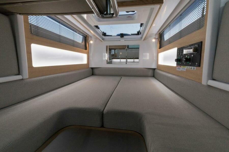 30' 2022 Axopar 28 Cabin