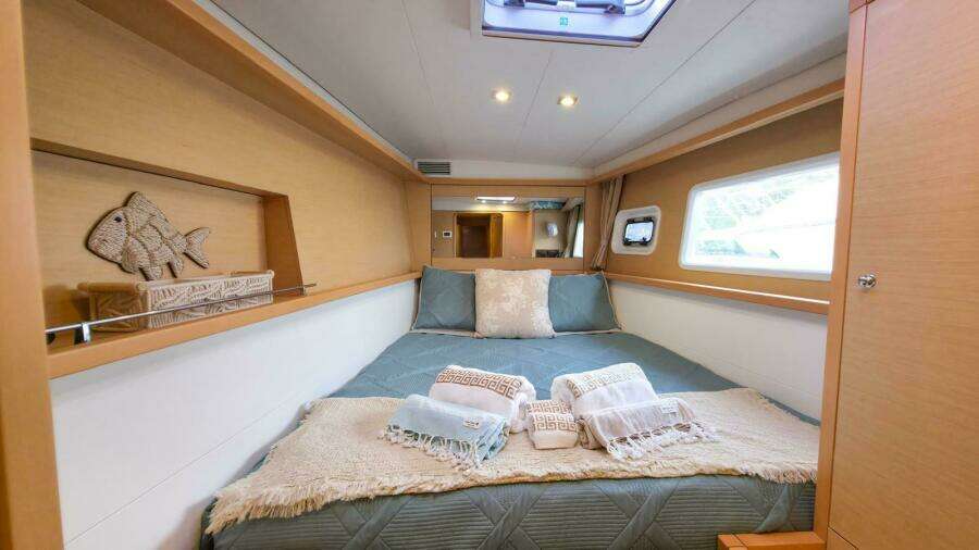 Neon Moon 45ft Lagoon Yacht For Sale