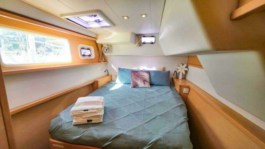 Neon Moon 45ft Lagoon Yacht For Sale