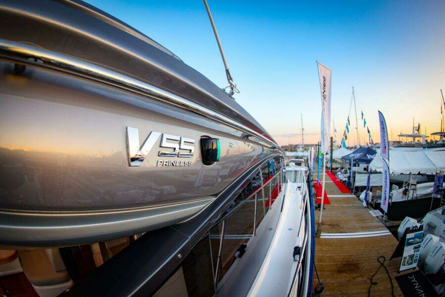 Princess V55 55ft Princess Yacht For Sale