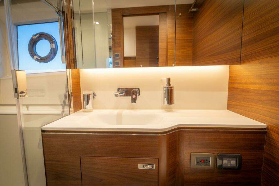 Princess V55 55ft Princess Yacht For Sale