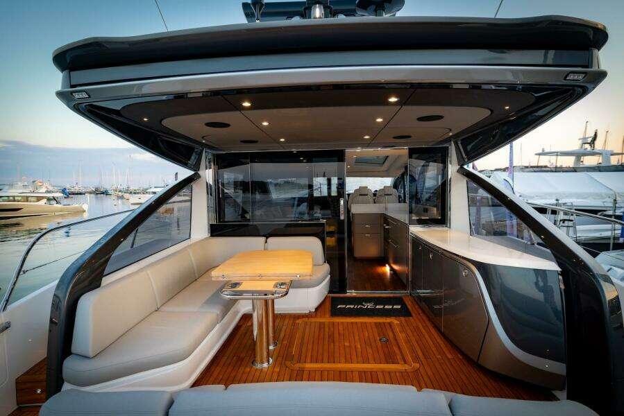 Princess V55 55ft Princess Yacht For Sale