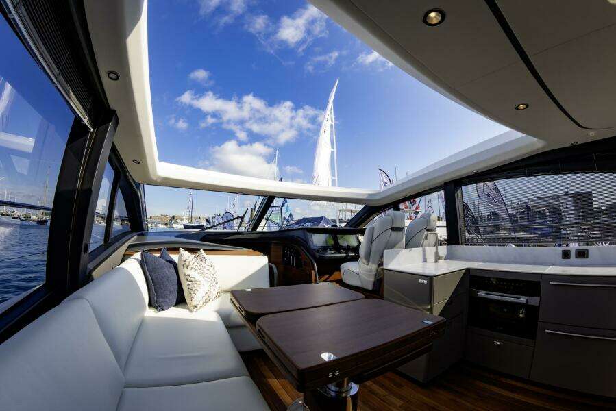 Princess V55 55ft Princess Yacht For Sale
