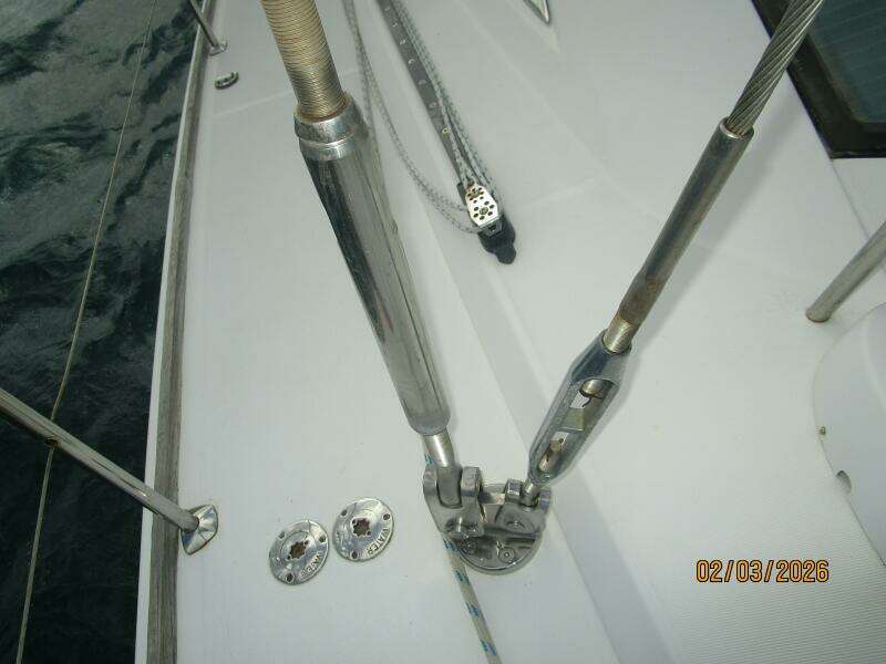 54' Jeanneau standing rigging2