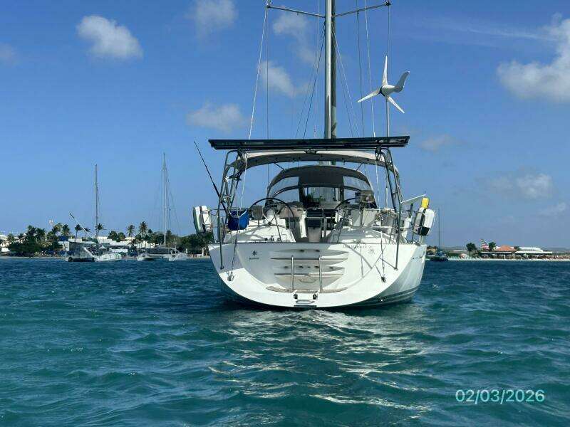 54' Jeanneau aft profile