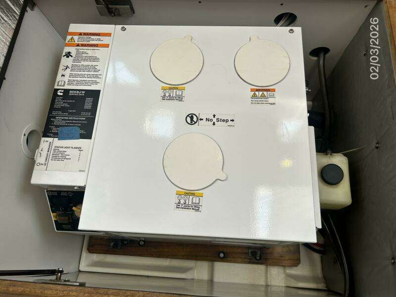 54' Jeanneau generator