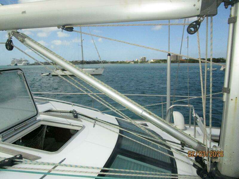 54' Jeanneau boom vang1