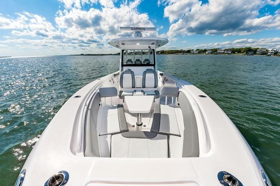 2023 Everglades 335CC — 0005553686
