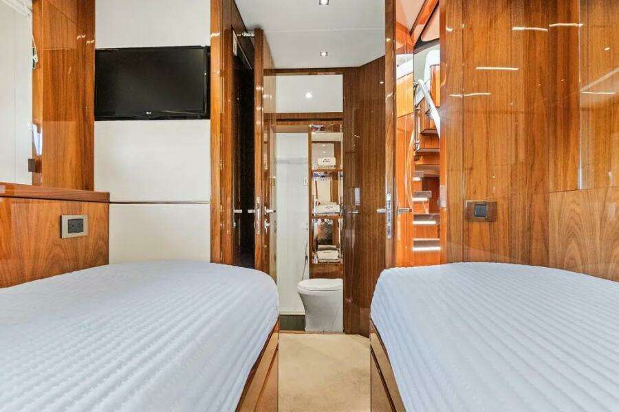 68ft Sunseeker Yacht For Sale