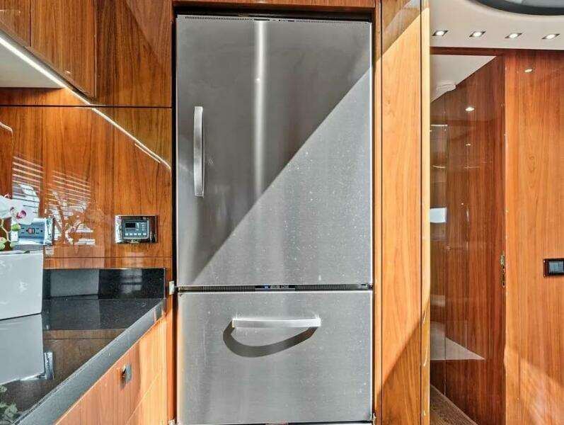 68ft Sunseeker Yacht For Sale