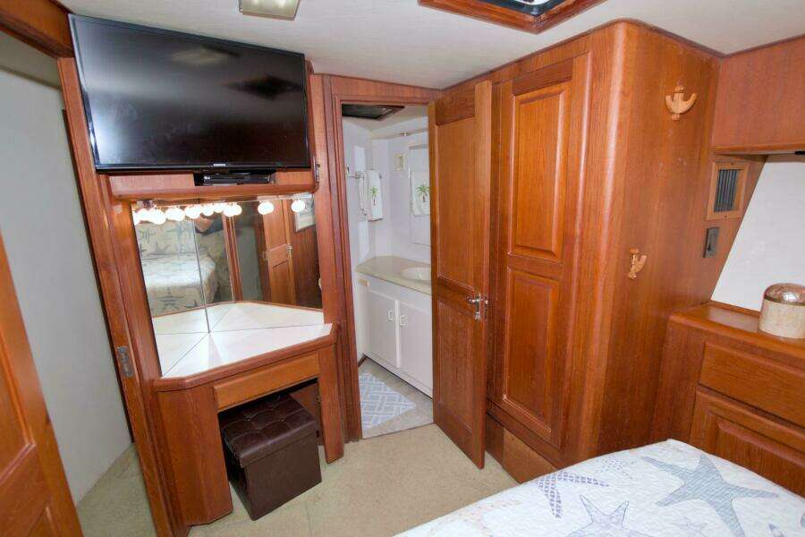 Beach House III 53ft Viking Yacht For Sale