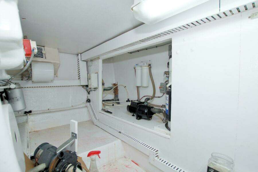 Beach House III 53ft Viking Yacht For Sale