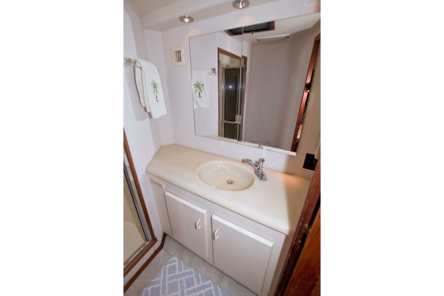 53' 1990 Viking 53 Convertible