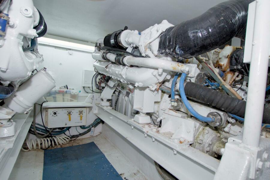 53' 1990 Viking 53 Convertible