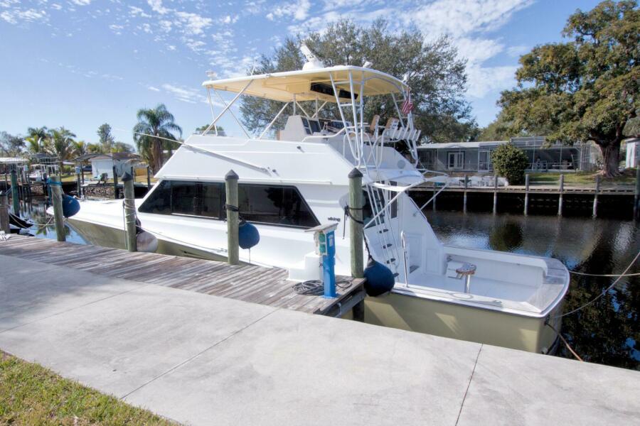 53' 1990 Viking 53 Convertible